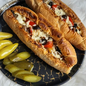 تشكن بيتزا — Azoz burger عزوز برجر