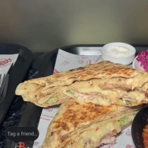 صفيحة فخد مسحب — بيسترو عرفات